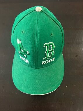 Boston Red Sox MLB 1918 & 2004 World Series Champions Fitted Hat Cap 7 1/2 Green